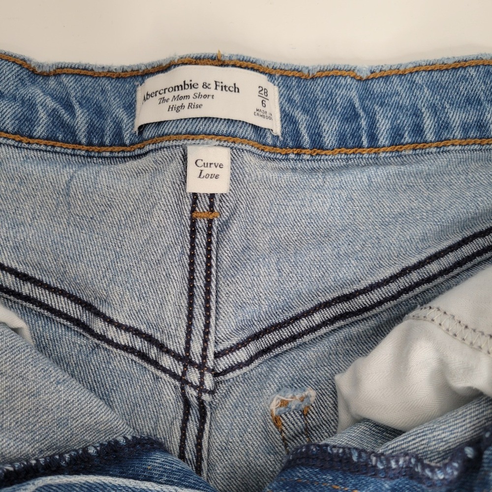 Abercrombie & Fitch Mom Shorts Womens Sz 28/6 Blue Curve Love High Rise Raw Hem - Picture 2 of 13
